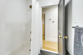 Dog-friendly Pleasant Ridge Home: 13 Mi to Detroit - Interiør