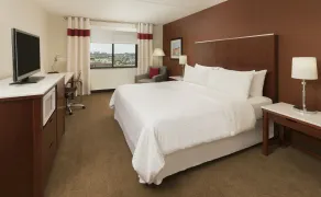Four Points by Sheraton Boston Logan Airport Revere - Chambre