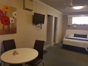 Cousins Motor Inn - Habitación
