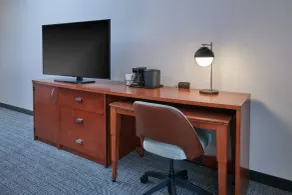 Courtyard by Marriott Detroit Livonia - Chambre