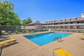Red Roof Inn & Suites Marysville - Pool