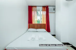 Stay Malate (Wanderers Guest House) - Room