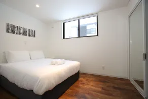 Zen Chalets - Walk to Happo-One Gondola - Main Village Location - Chambre