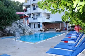 Dilhan Hotel - Pool