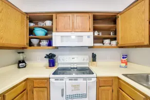Sunny Condo - Private Ocean Isle Beach Access! - Innvendig