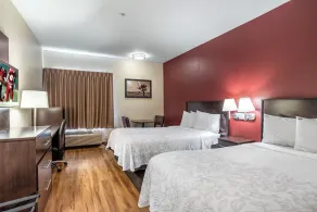 Red Roof Inn PLUS+ Houston - Energy Corridor - Rum