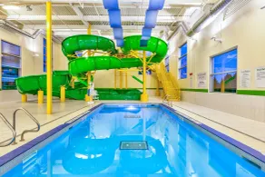 Holiday Inn St John's Conference Centre by IHG - Piscina