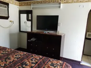 Luxury Inn & RV Park - Rom