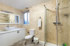 London Gatwick Inn - Baño
