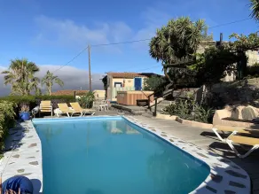 Cottage With 3 Bedrooms, 2 Bathrooms, Heated Solar Pool, Sauna, Jacuzzi, Garden - Piscina