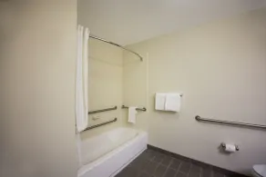 Sleep Inn & Suites Colby - Bathroom