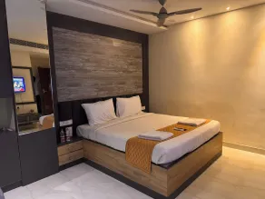 HOTEL JBS Minerva Grand - Room
