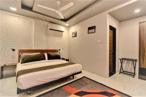 FabHotel Manomay Homes - Nr Manish Nagar - Rum