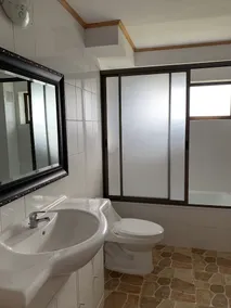 Teanehi Bed & Breakfast - Bathroom