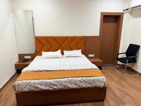 Hotel Grand Lucent - Chambre