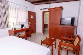 Best Western Las Mercedes Airport - Room
