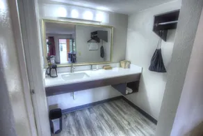 Econo Lodge Helen - Salle de bain