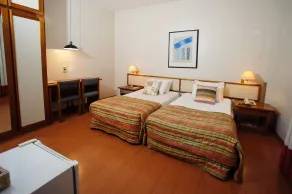 César Park Hotel - Zimmer