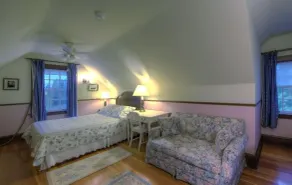 The Normaway Inn - Quarto