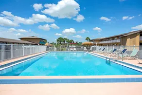 Knights Inn Kissimmee - Piscine