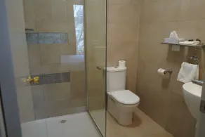 Carlton Lygon Lodge - Close to Melbourne Uni - Bathroom