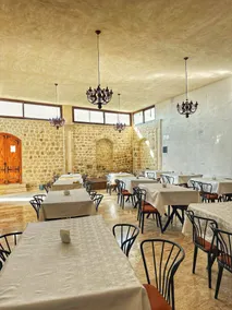Luna Home Club - Restaurant