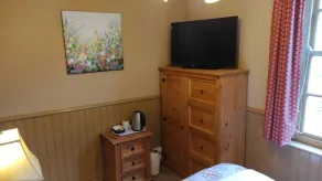 The Bull - Room