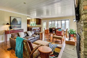 Mountain Home Near Lake Glenville w/ Scenic Views - Innvendig