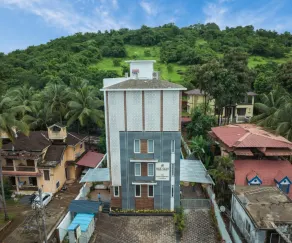 HUE GUH The Porto Candolim - Vue de la chambre
