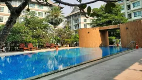 J Park Hotel - Pool