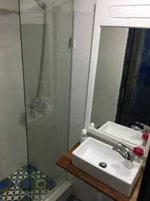 Chao Mamá Hostal - Bathroom