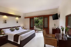 Respati Beach Hotel - Zimmer