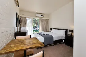 Gardenview - Room