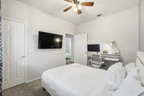 Luxury 5BR Frisco Home with Sauna, Theater & Games - Rom