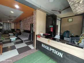 Hotel New Holiday Inn - Réception