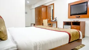 The Altruist Navi Mumbai Hotel - Room
