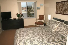 G317 - Sunset Suite - Rom