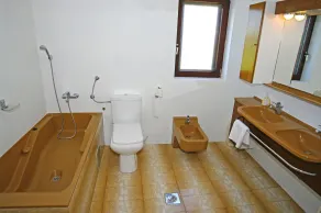 Kuntrada 45 Holiday Home - Salted heated & Kids Pool - Badezimmer