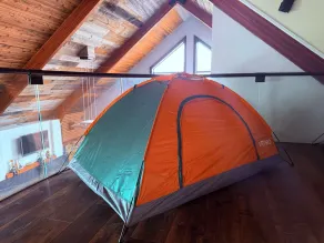 8 Tents at Niagara Retreat Center - Zimmer