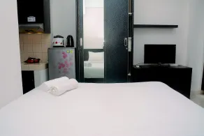 Good Homey and Simply Studio Margonda Residence 3 Apartment By Travelio - Chambre