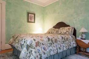 Secret Garden Inn & Cottages - Room