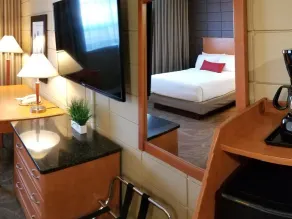 Neighbourhood Inn Hotels in Bonnyville - Room