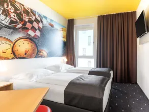 B&B Hotel Stuttgart-Zuffenhausen - Room