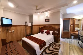 Hotel Vashanth Krishna - Habitación