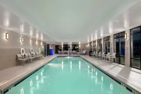 Hampton Inn Emerson LakePoint - Pool