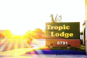 Tropic Lodge - Entrée intérieure
