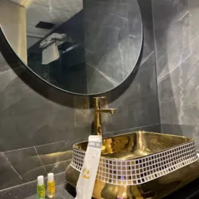 Rich Hotel - Salle de bain