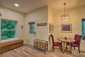 À 7 miles du centre-ville d'Asheville : appartement avec terrasse - Intérieur