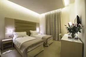 Augustana House and Suites - Chambre