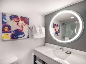 La Quinta by Wyndham Chicago O'Hare Airport - Salle de bain